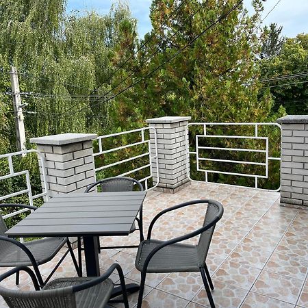 Petoefi Vendeghaz Hotel Eger Bagian luar foto